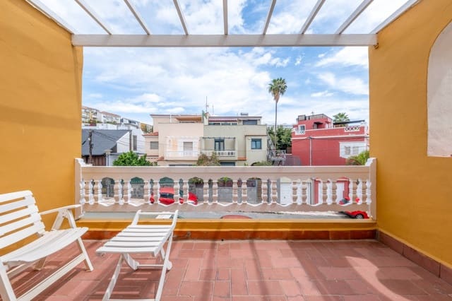 6 soveværelse Semi-Rækkehus til salg i Ciudad Jardín, Las Palmas de Gran Canaria med garage - € 890.000 (Ref: 9048748)