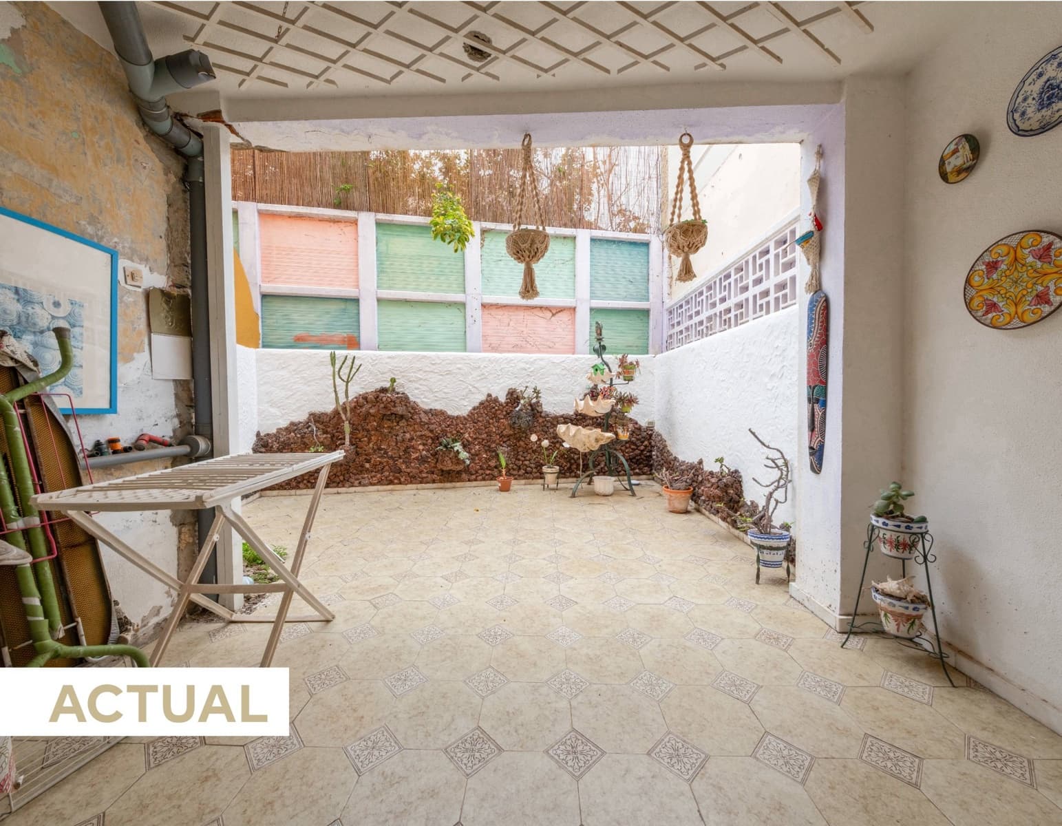 6 soveværelse Semi-Rækkehus til salg i Las Palmas de Gran Canaria med garage - € 890.000 (Ref: 9048748)