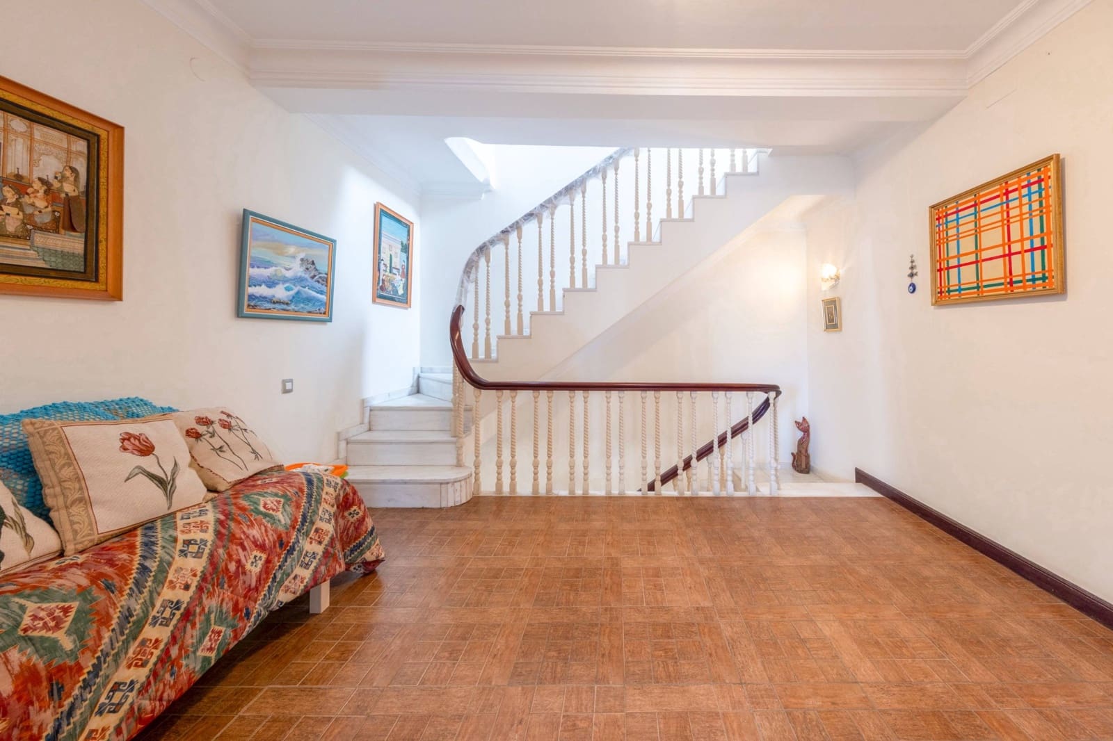 6 bedroom Semi-detached Villa for sale in Las Palmas de Gran Canaria with garage - € 890,000 (Ref: 9048748)