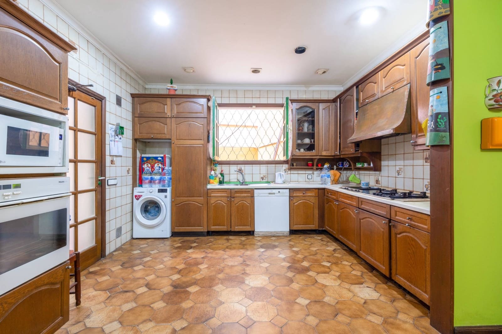 6 sovrum Semi-fristående Villa till salu i Las Palmas de Gran Canaria med garage - 890 000 € (Ref: 9048748)