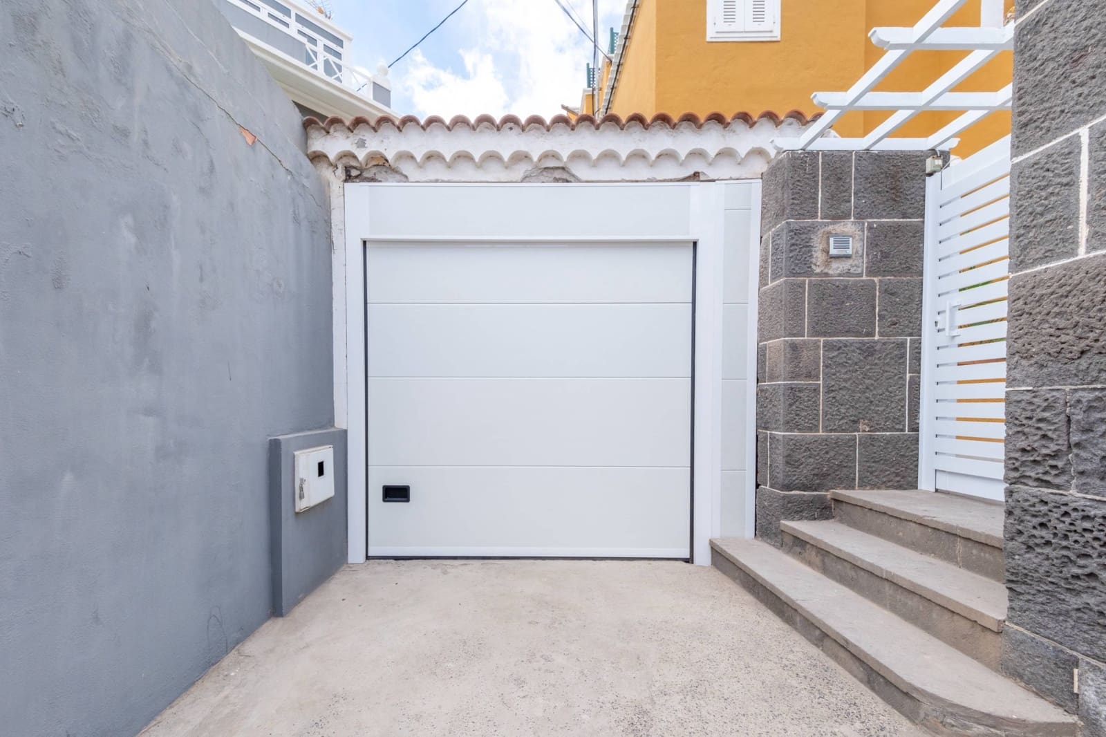 6 sovrum Semi-fristående Villa till salu i Las Palmas de Gran Canaria med garage - 890 000 € (Ref: 9048748)
