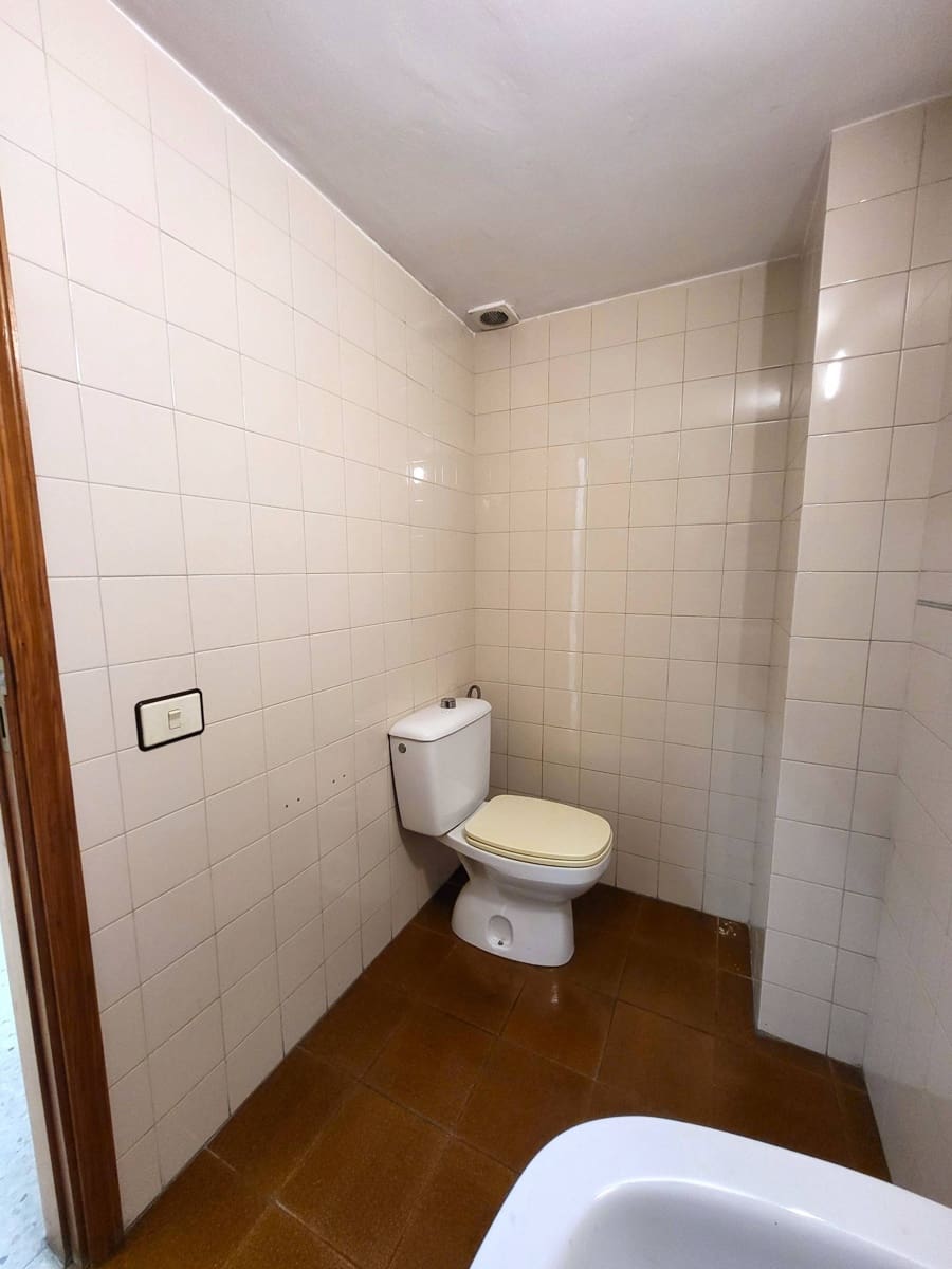 Erhverv til salg i Las Palmas de Gran Canaria - € 155.000 (Ref: 9051012)