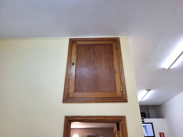 Kaupallinen myytävänä paikassa Las Palmas de Gran Canaria - 155 000 € (Ref: 9051012)