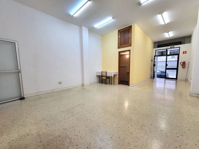 Kaupallinen myytävänä paikassa Las Palmas de Gran Canaria - 155 000 € (Ref: 9051012)