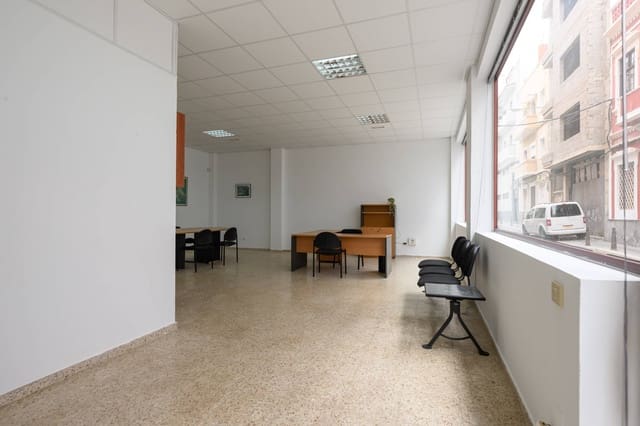 Commercial for rent in Las Palmas de Gran Canaria - € 600 (Ref: 9062324)