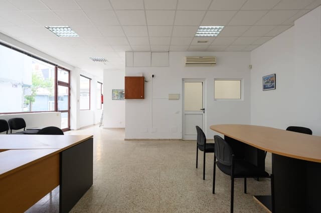 Commerciale da affittare in Las Palmas de Gran Canaria - 600 € (Rif: 9062324)