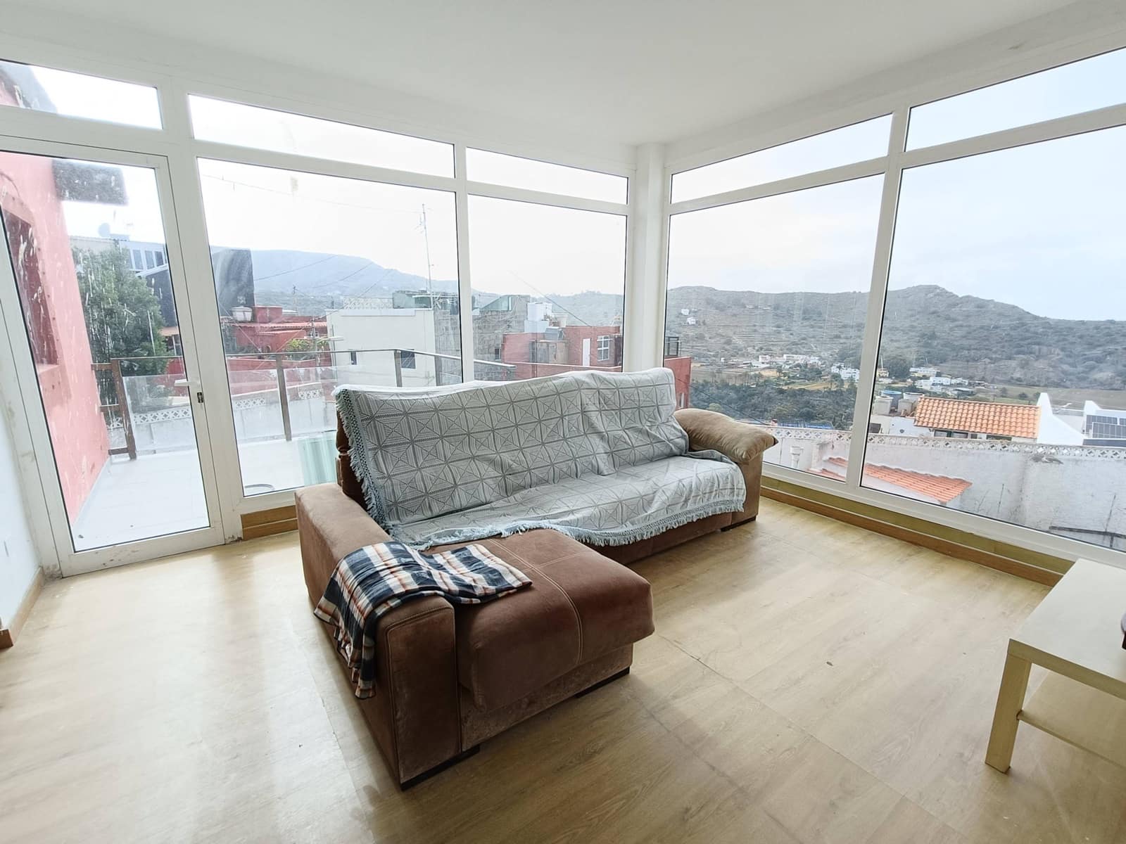 4 soveværelse Villa til salg i Las Palmas de Gran Canaria med swimmingpool garage - € 498.000 (Ref: 9085252)