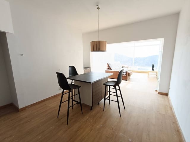 Chalet de 4 habitaciones en Tafira, Las Palmas de Gran Canaria en venta con piscina garaje - 470.000 € (Ref: 9085252)