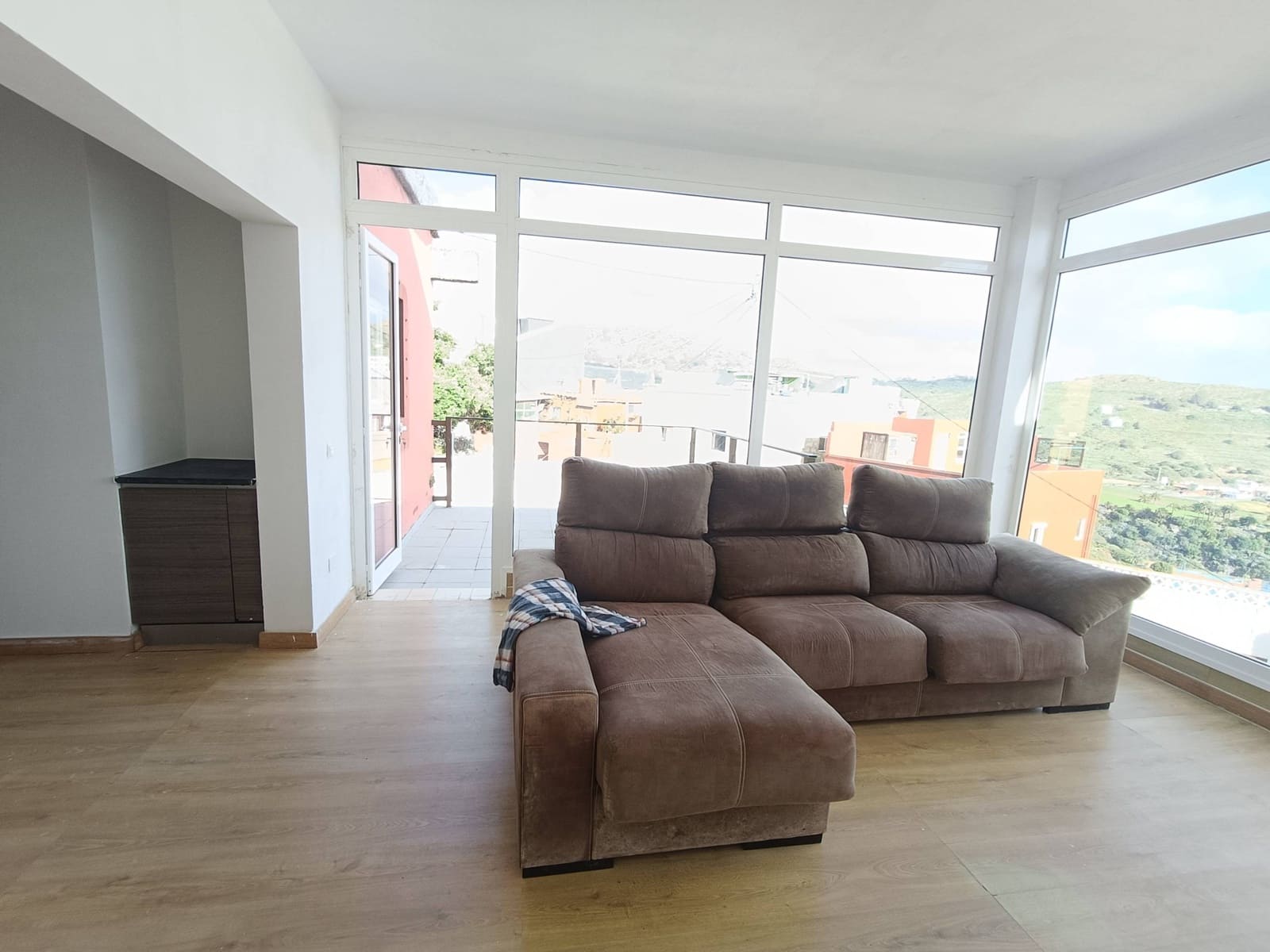 4 chambre Villa/Maison à vendre à Las Palmas de Gran Canaria avec piscine garage - 470 000 € (Ref: 9085252)