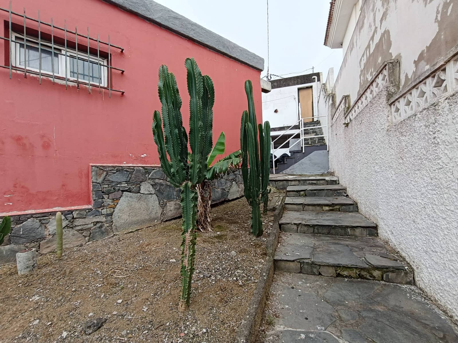 4 chambre Villa/Maison à vendre à Las Palmas de Gran Canaria avec piscine garage - 470 000 € (Ref: 9085252)