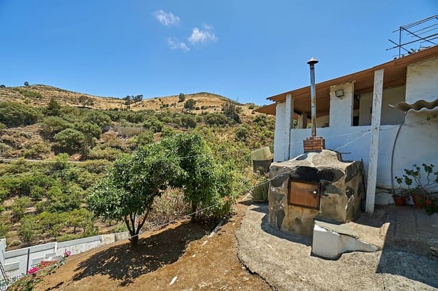 2 bedroom Finca/Country House for sale in El Madroñal, Santa Brígida - € 155,000 (Ref: 9099086)