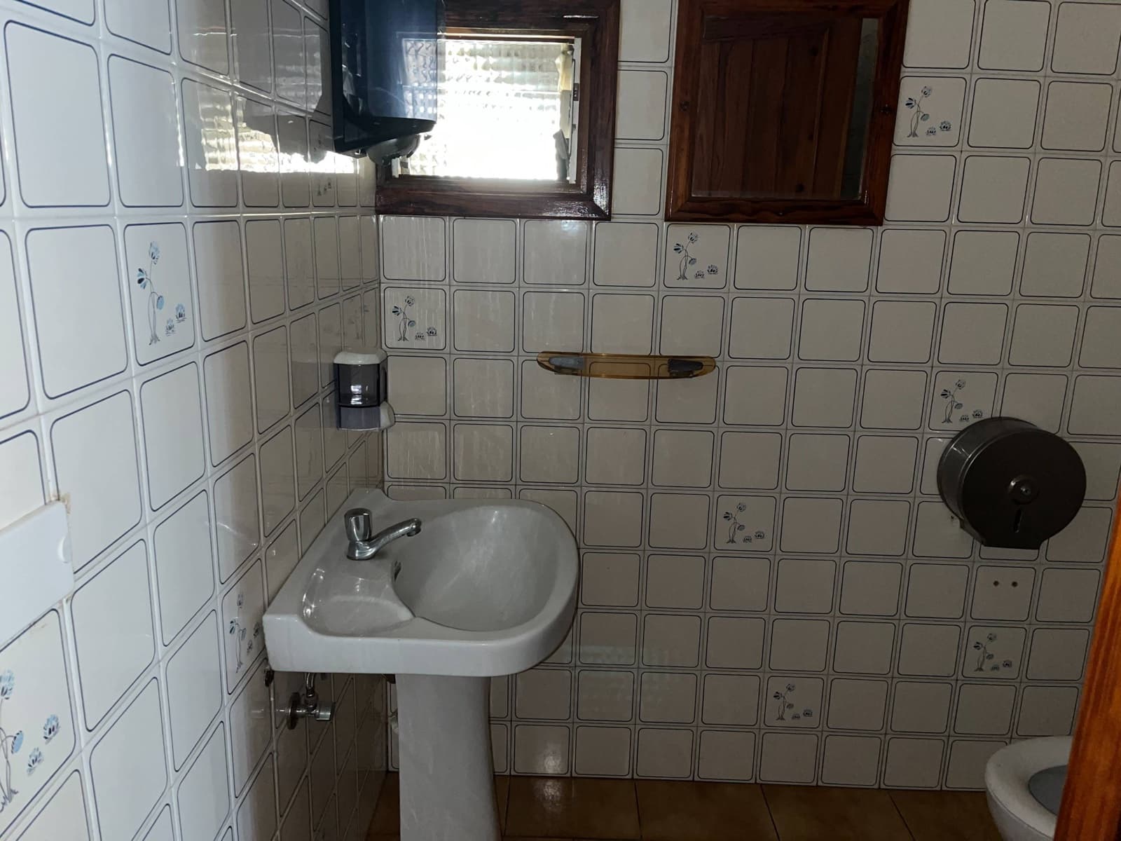 Erhverv til leje i El Rosario med garage - € 1.700 (Ref: 9100719)