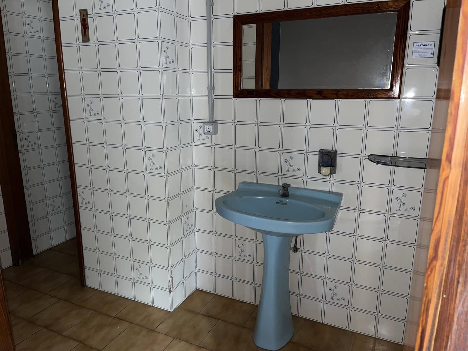 Erhverv til leje i El Rosario med garage - € 1.700 (Ref: 9100719)