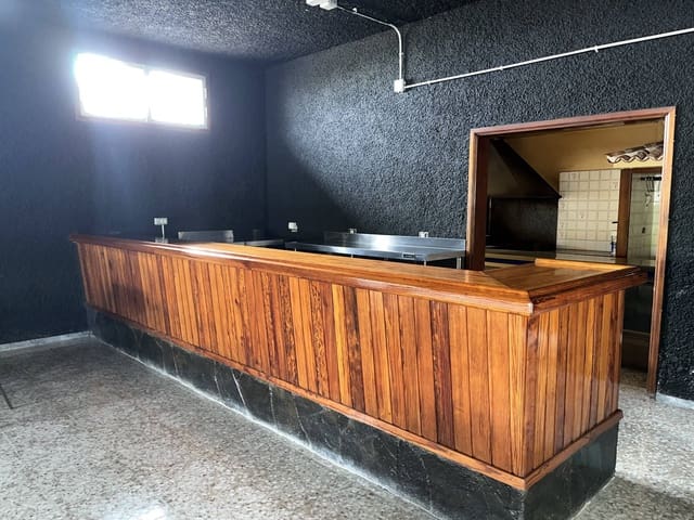 Gewerbe zu vermieten in El Rosario mit Garage - 1.700 € (Ref: 9100719)