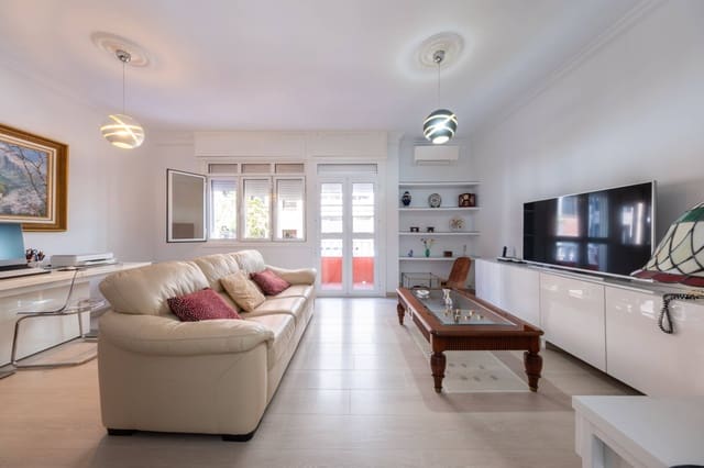 4 soveværelse Lejlighed til salg i Las Palmas de Gran Canaria - € 299.500 (Ref: 9102860)