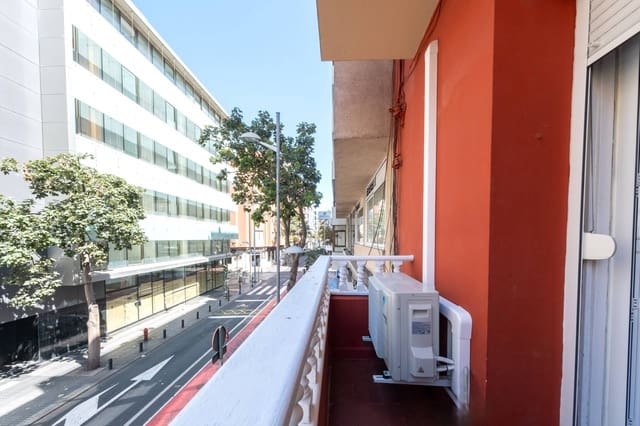 4 soveværelse Lejlighed til salg i Las Palmas de Gran Canaria - € 299.500 (Ref: 9102860)