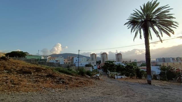 Tomt till salu i Santa Cruz de Tenerife - 80 000 € (Ref: 9110276)