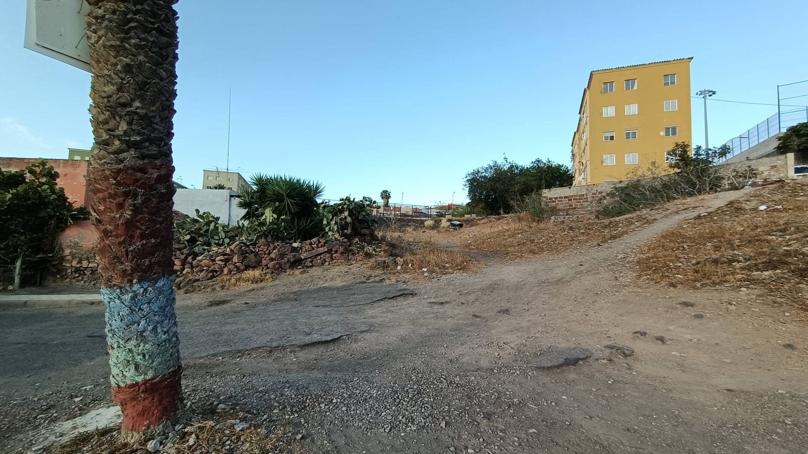 Building Plot for sale in Santa Cruz de Tenerife - € 80,000 (Ref: 9110276)