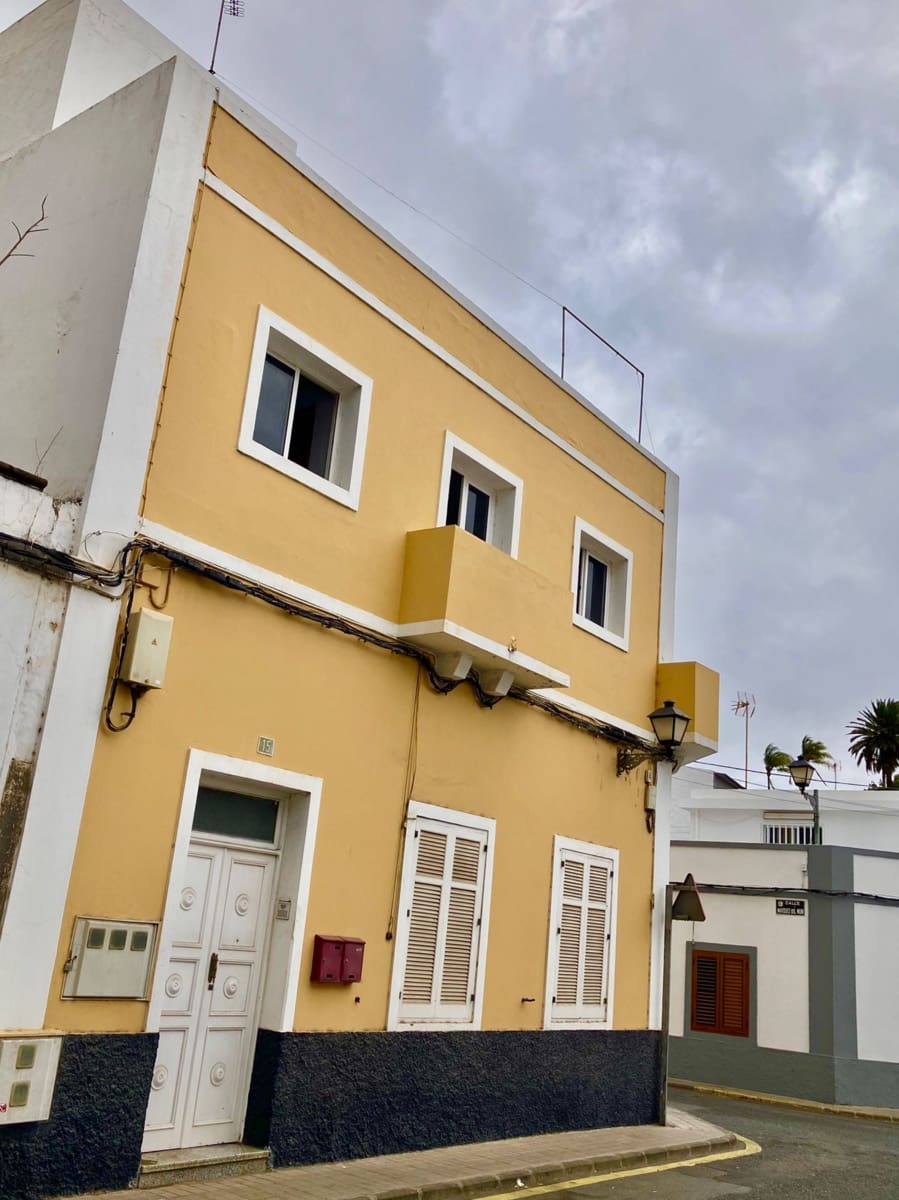 5 quarto Moradia em Banda para venda em San Lorenzo - 240 000 € (Ref: 9110278)