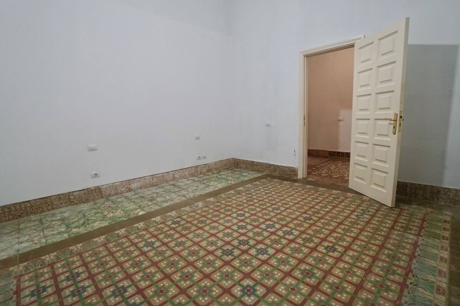 5 quarto Moradia em Banda para venda em San Lorenzo - 240 000 € (Ref: 9110278)
