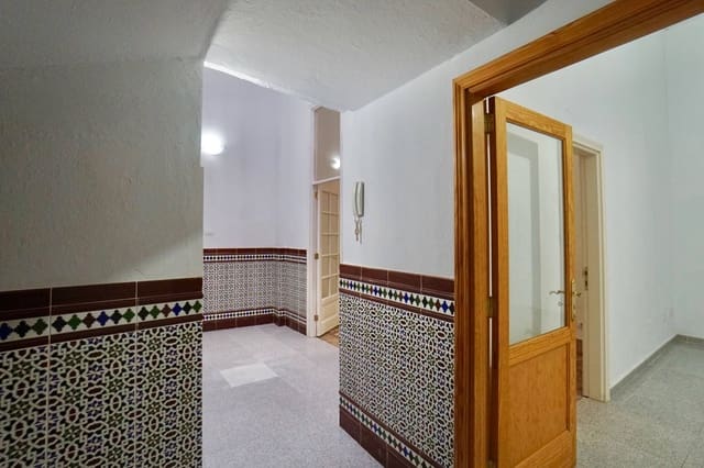5 makuuhuone Rivitalo myytävänä paikassa San Lorenzo, Las Palmas de Gran Canaria - 240 000 € (Ref: 9110278)