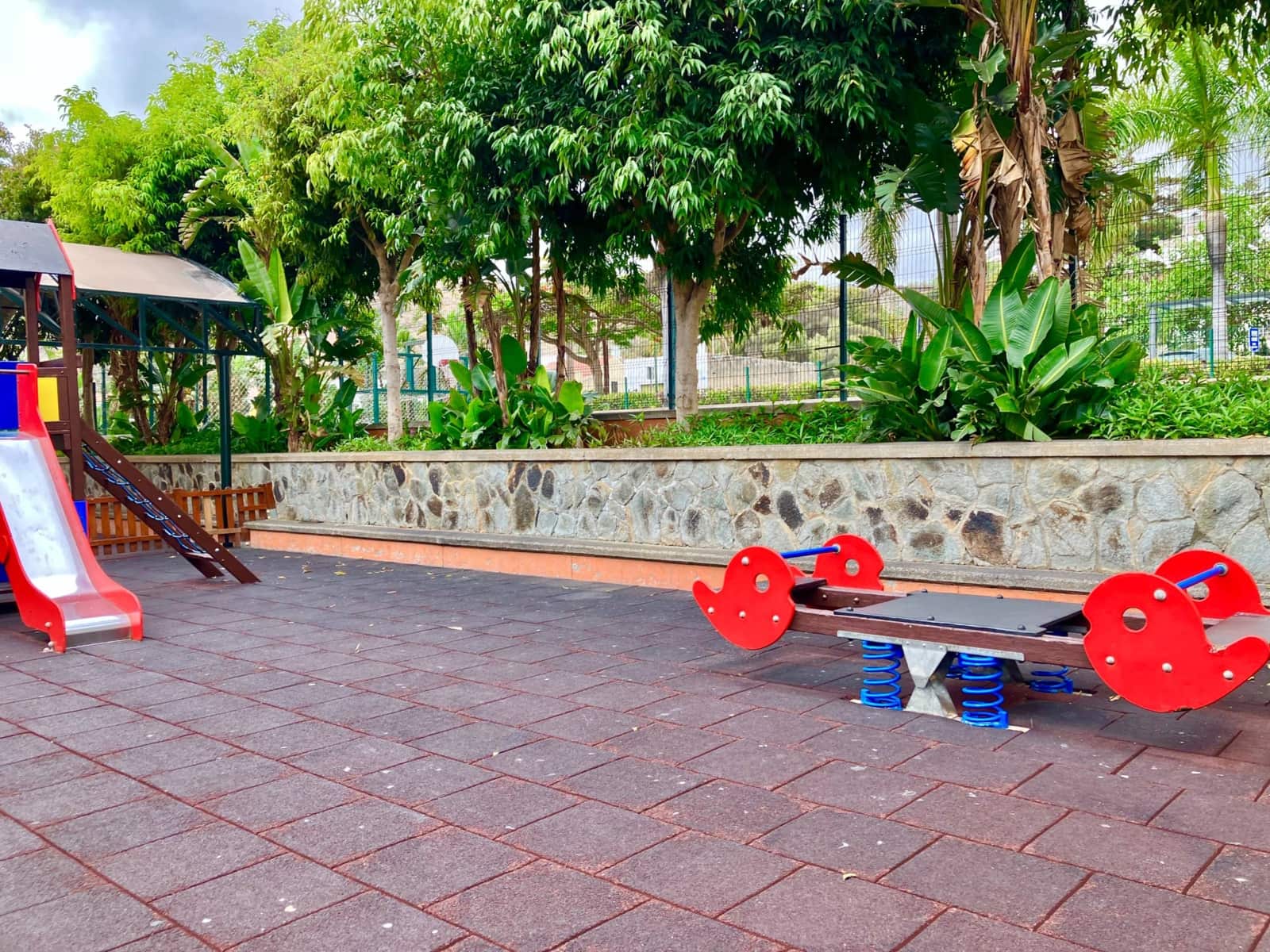 5 quarto Moradia em Banda para venda em San Lorenzo - 240 000 € (Ref: 9110278)