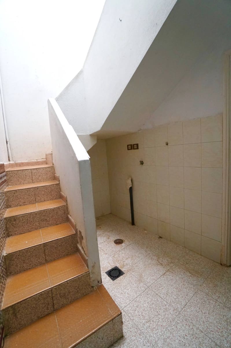 5 makuuhuone Rivitalo myytävänä paikassa San Lorenzo - 240 000 € (Ref: 9110278)