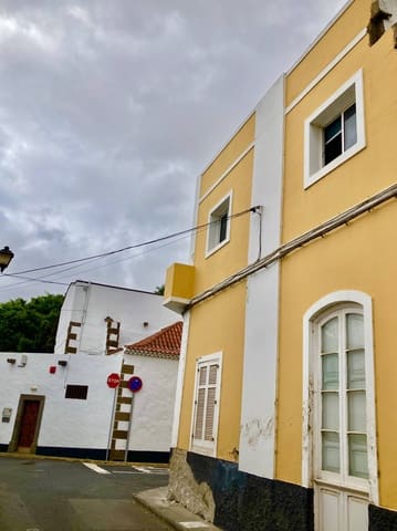 5 quarto Moradia em Banda para venda em San Lorenzo, Las Palmas de Gran Canaria - 240 000 € (Ref: 9110278)