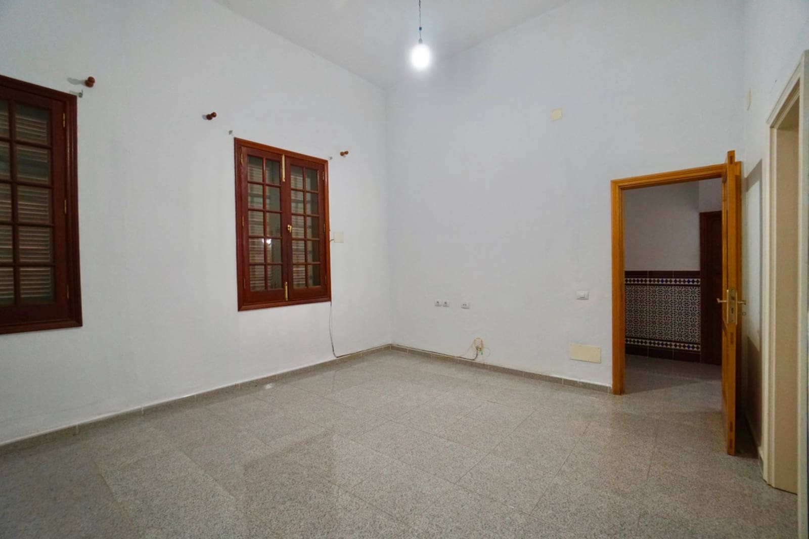 5 makuuhuone Rivitalo myytävänä paikassa San Lorenzo - 240 000 € (Ref: 9110278)