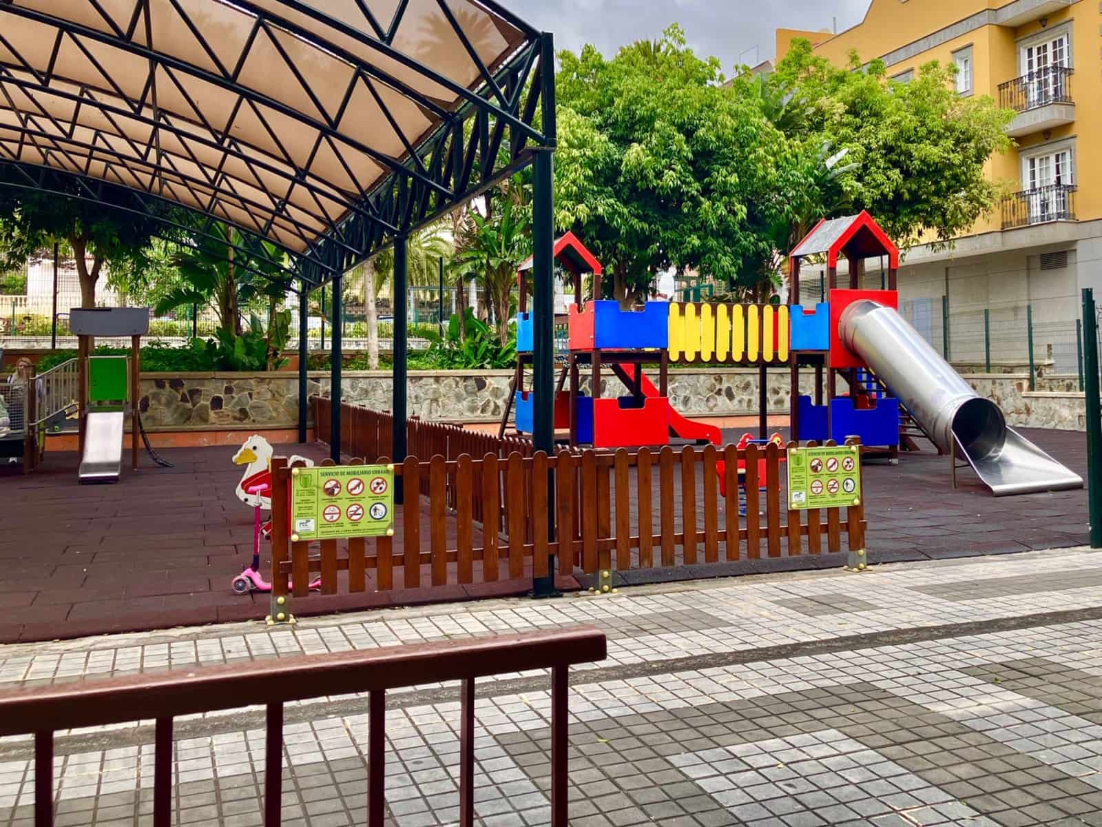 5 makuuhuone Rivitalo myytävänä paikassa San Lorenzo - 240 000 € (Ref: 9110278)