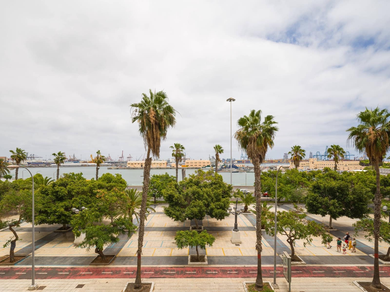 3 sovrum Lägenhet till salu i Las Palmas de Gran Canaria med garage - 995 000 € (Ref: 9114127)