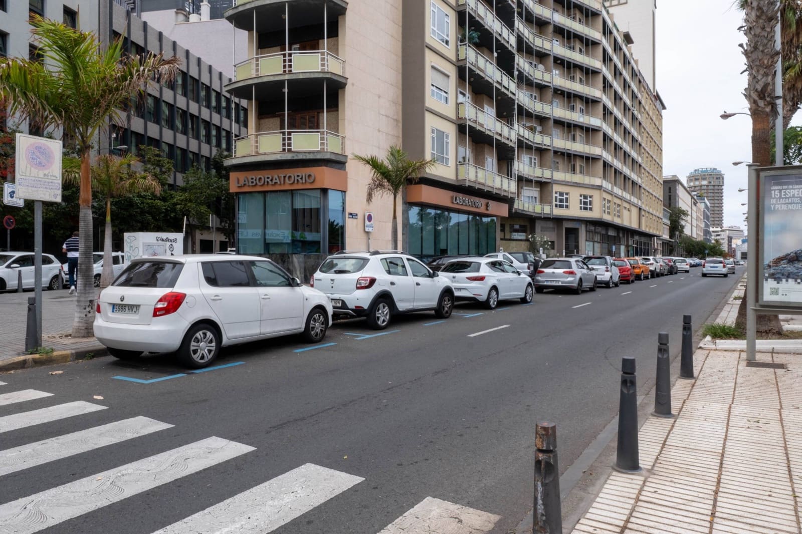 3 bedroom Flat for sale in Las Palmas de Gran Canaria with garage - € 945,000 (Ref: 9114127)