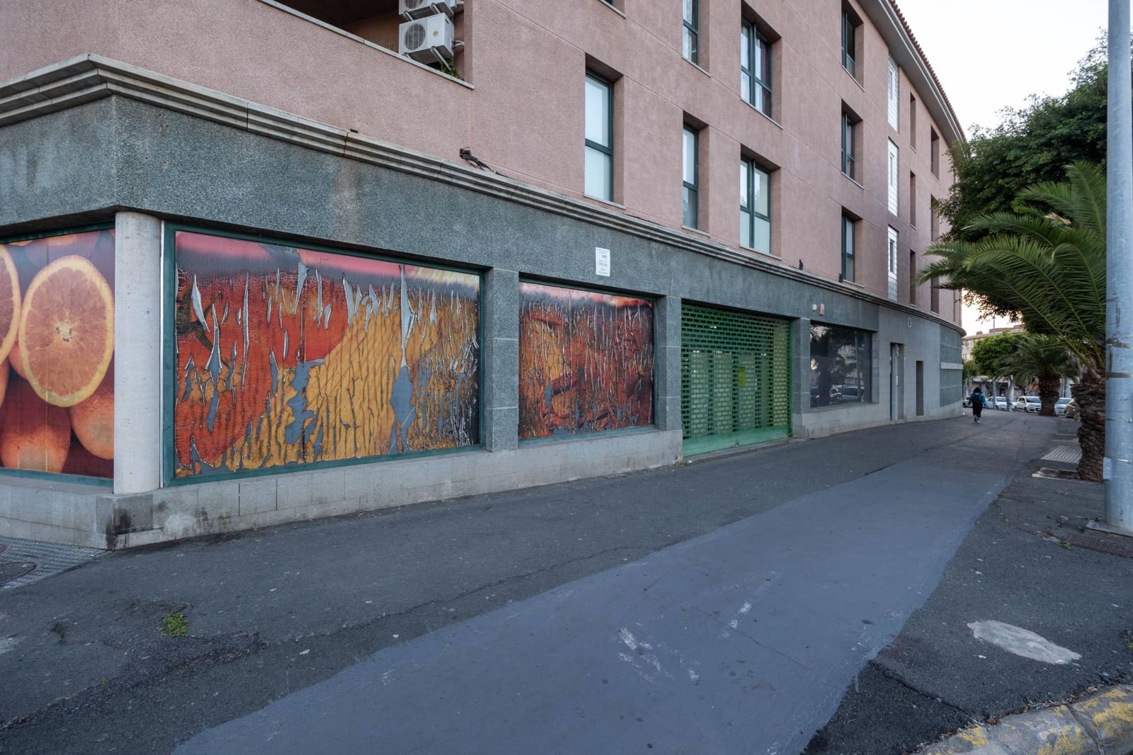 Erhverv til salg i El Doctoral med garage - € 1.500.000 (Ref: 9116067)