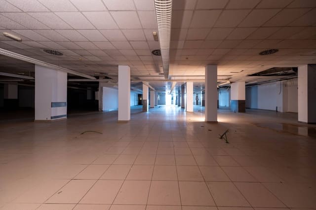 Erhverv til salg i El Doctoral, Santa Lucía de Tirajana med garage - € 1.500.000 (Ref: 9116067)