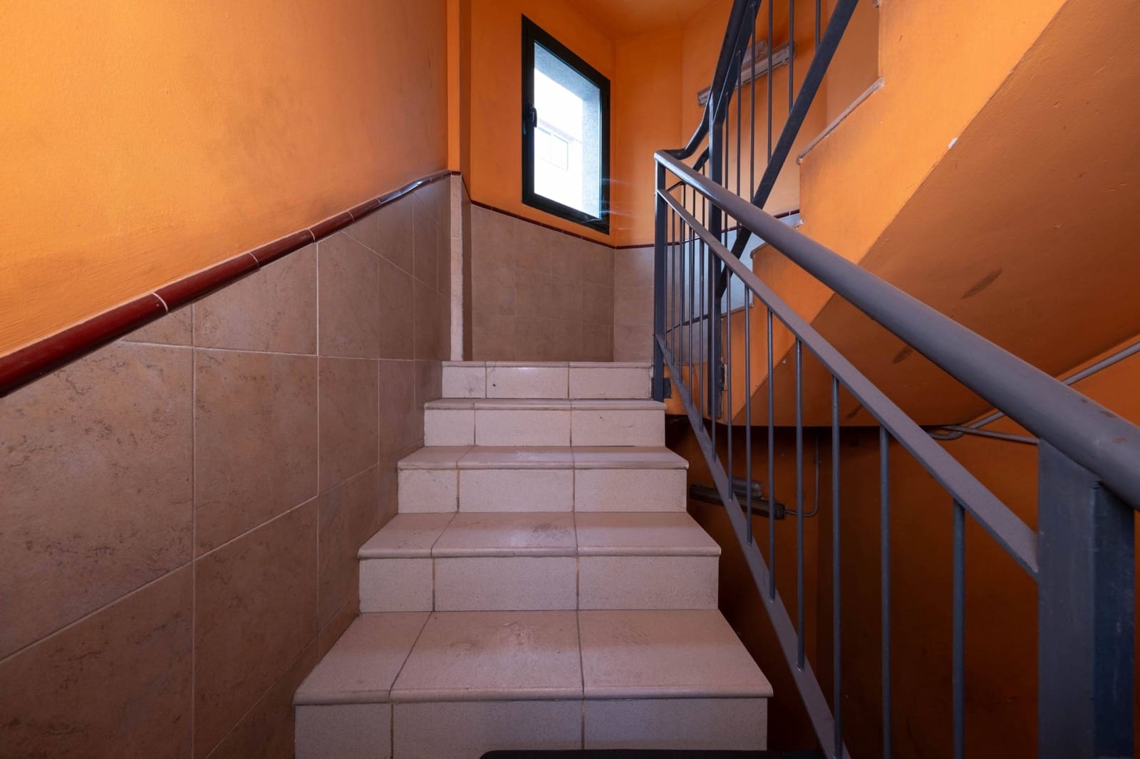 Erhverv til salg i El Doctoral med garage - € 1.500.000 (Ref: 9116067)