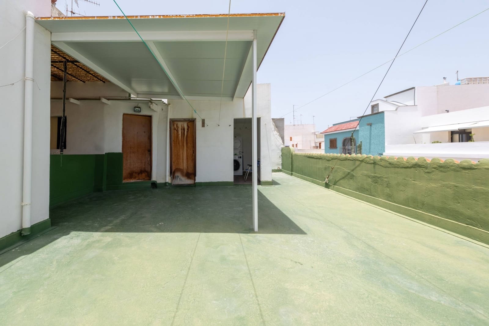 4 bedroom Townhouse for sale in Las Palmas de Gran Canaria - € 290,000 (Ref: 9129731)