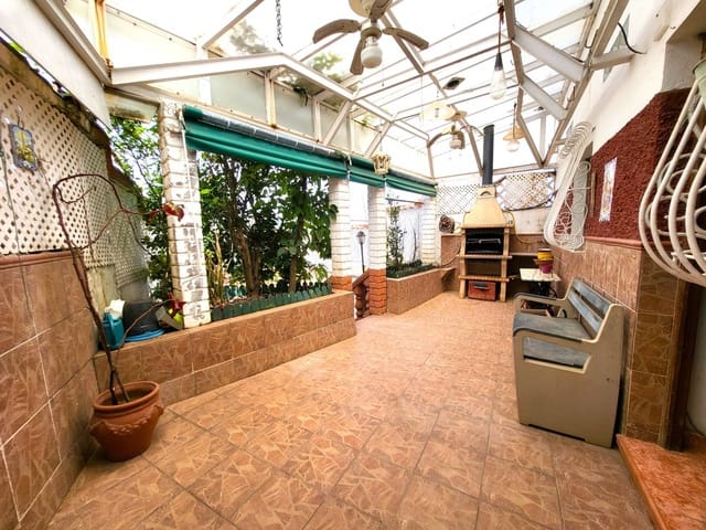 4 slaapkamer Rijtjeshuis te koop in Valleseco met garage - € 169.000 (Ref: 9141588)