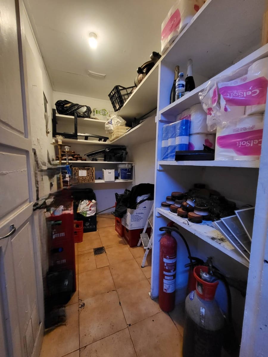 6 soveværelse Virksomhed til leje i Santa Brigida - € 850 (Ref: 9145502)