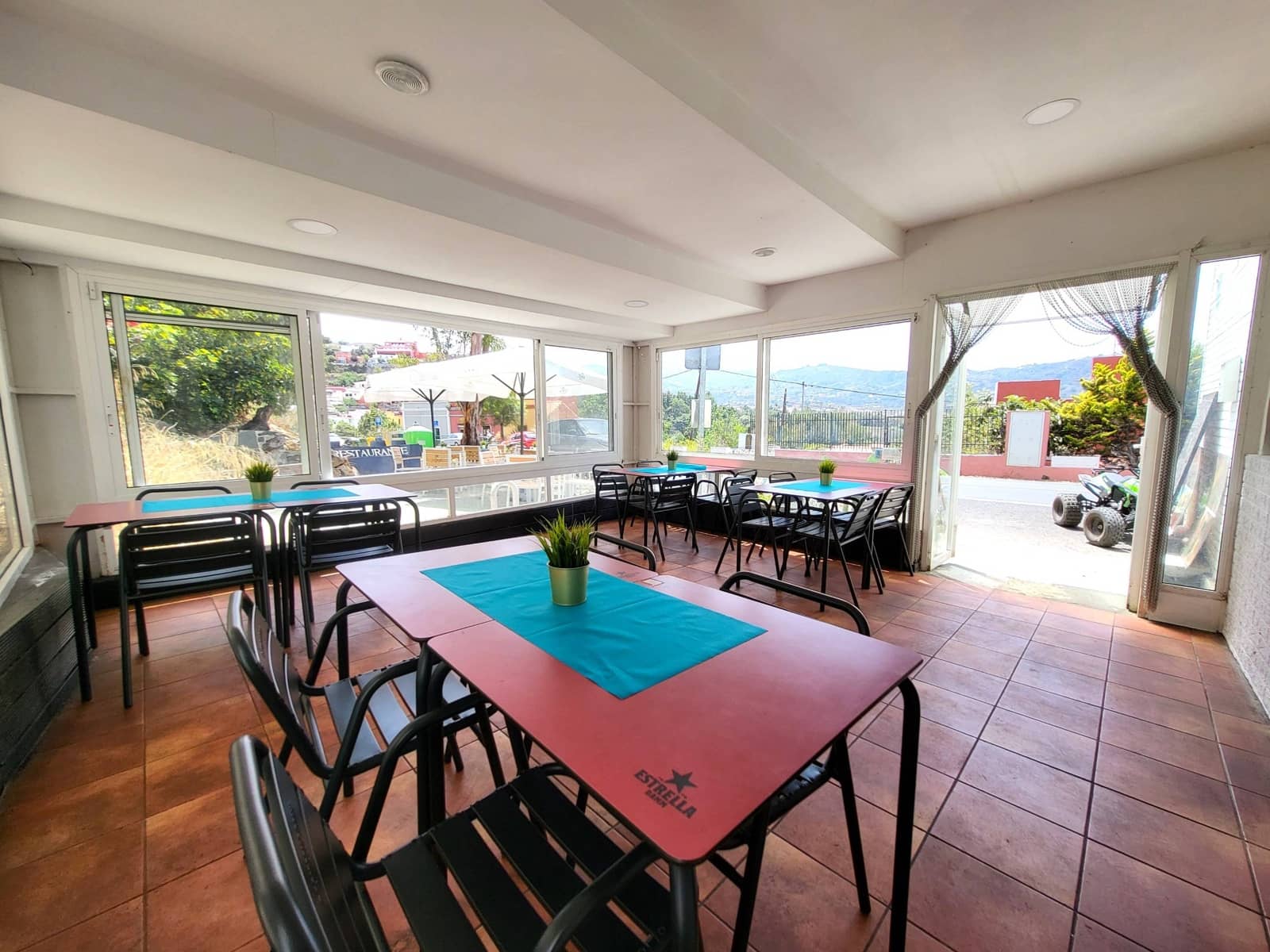 6 soveværelse Virksomhed til leje i Santa Brigida - € 850 (Ref: 9145502)