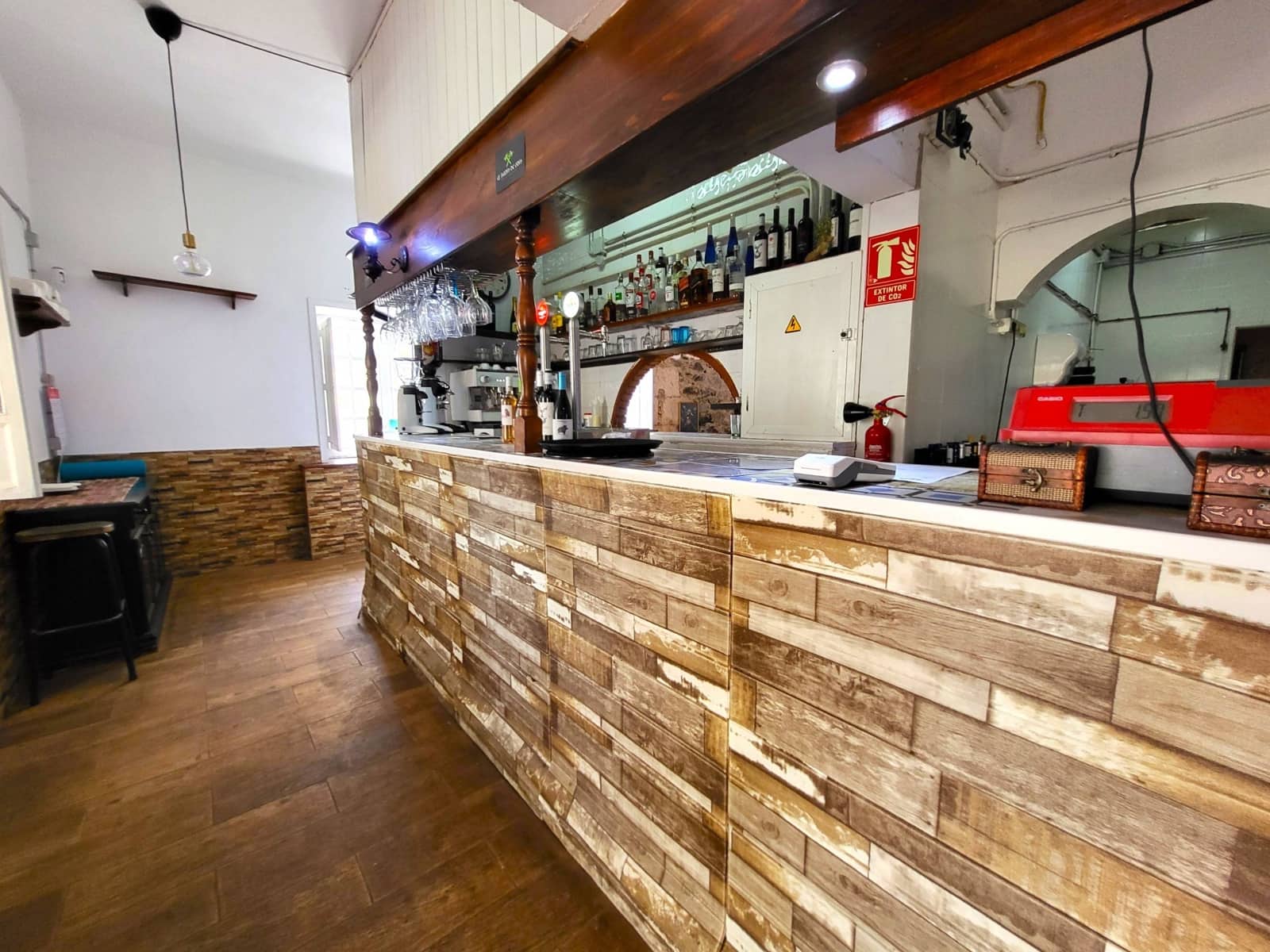 6 soveværelse Virksomhed til leje i Santa Brigida - € 850 (Ref: 9145502)