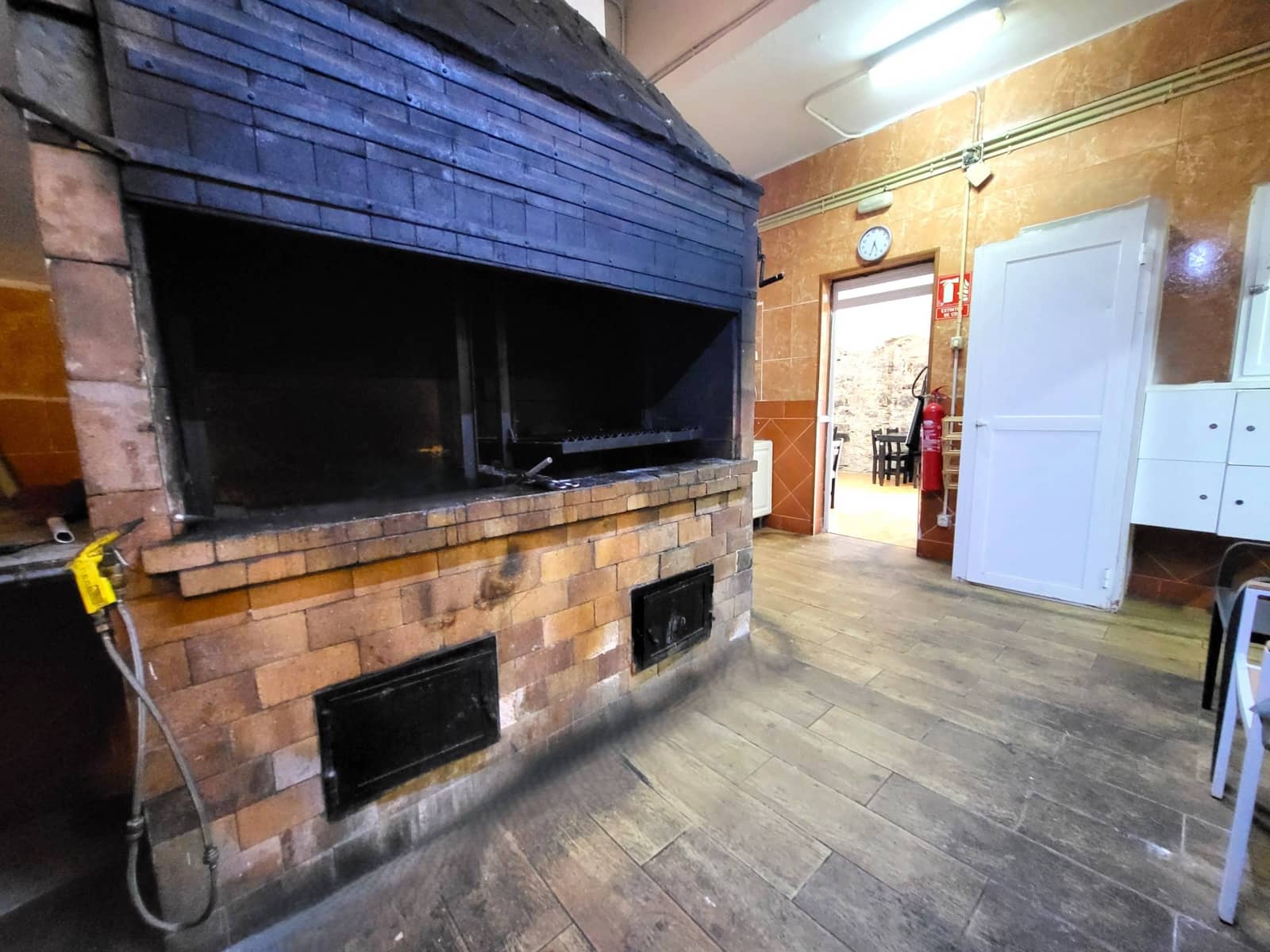 6 soveværelse Virksomhed til leje i Santa Brigida - € 850 (Ref: 9145502)