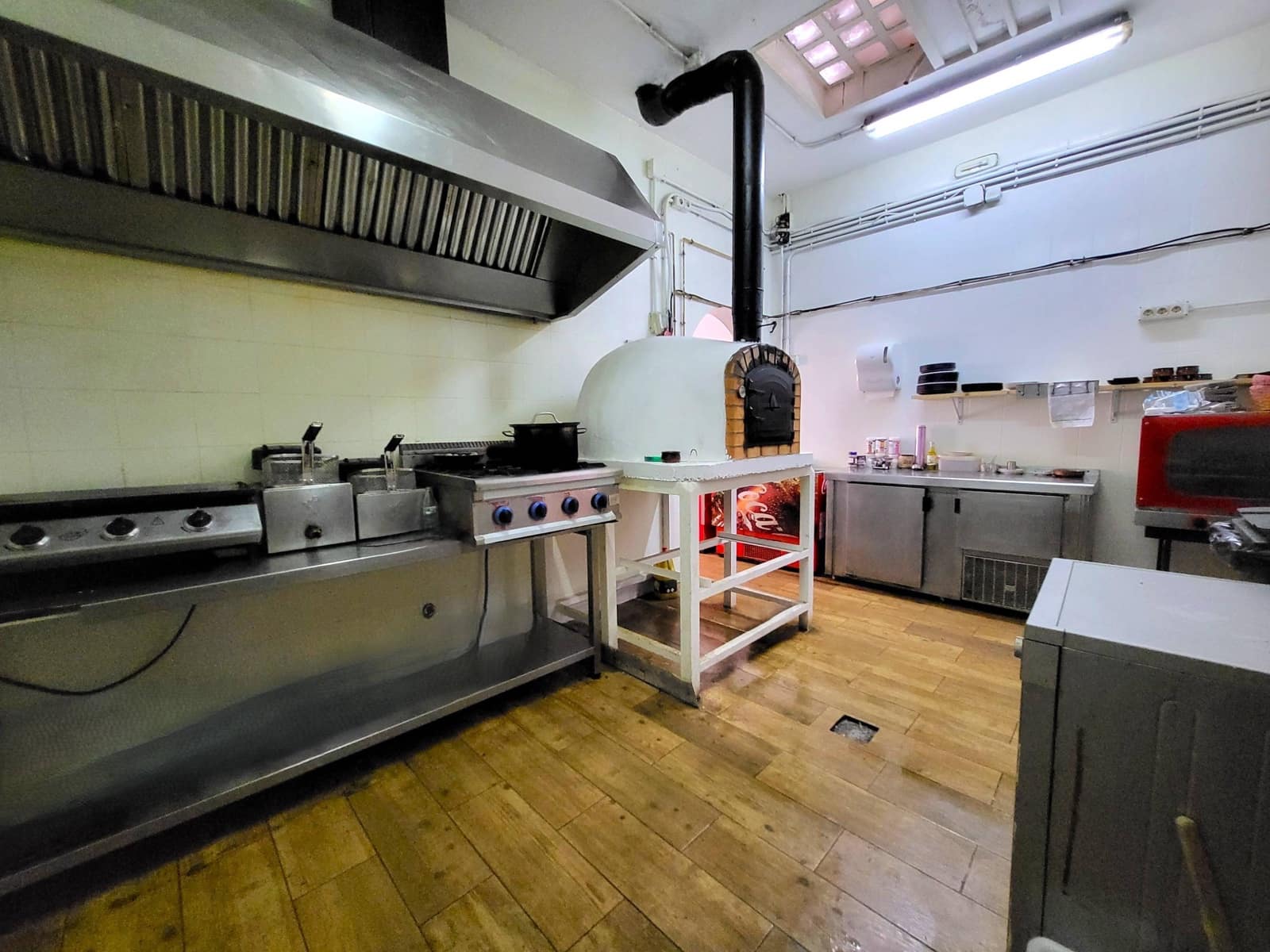 6 soveværelse Virksomhed til leje i Santa Brigida - € 850 (Ref: 9145502)