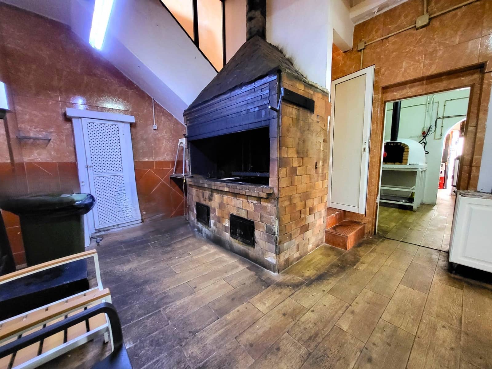 6 soveværelse Virksomhed til leje i Santa Brigida - € 850 (Ref: 9145502)