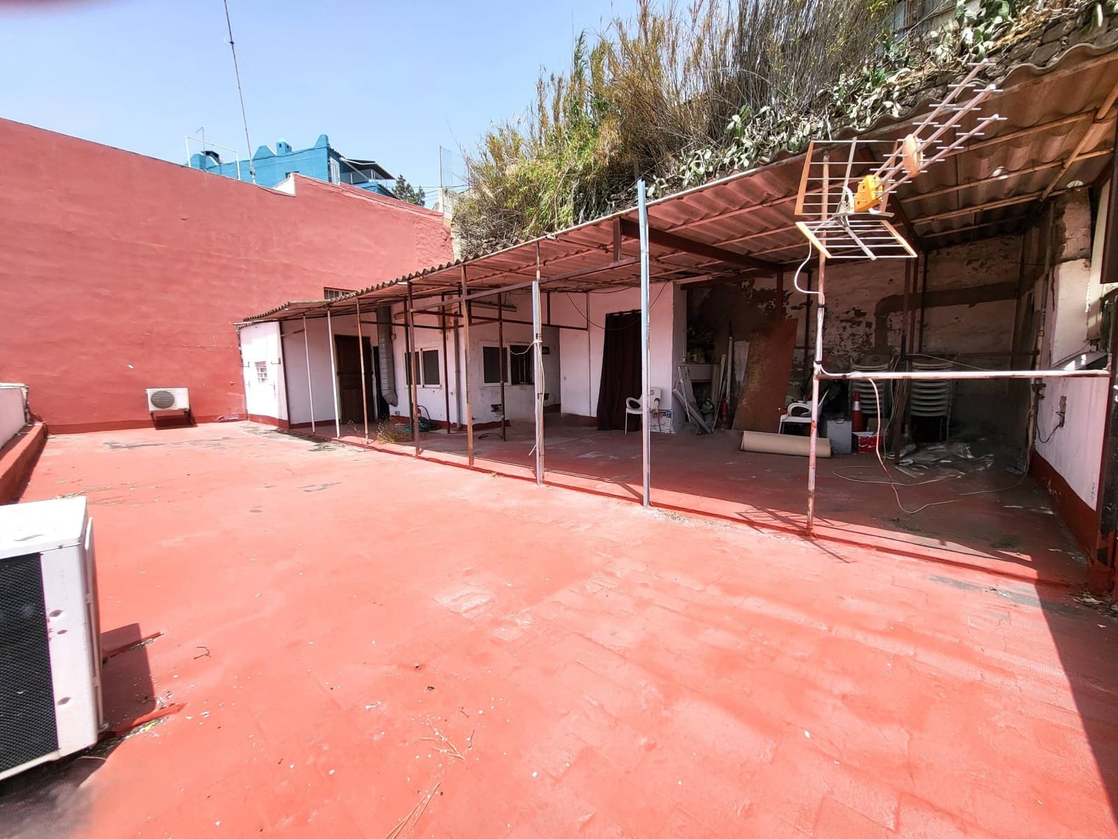 6 soveværelse Virksomhed til leje i Santa Brigida - € 850 (Ref: 9145502)