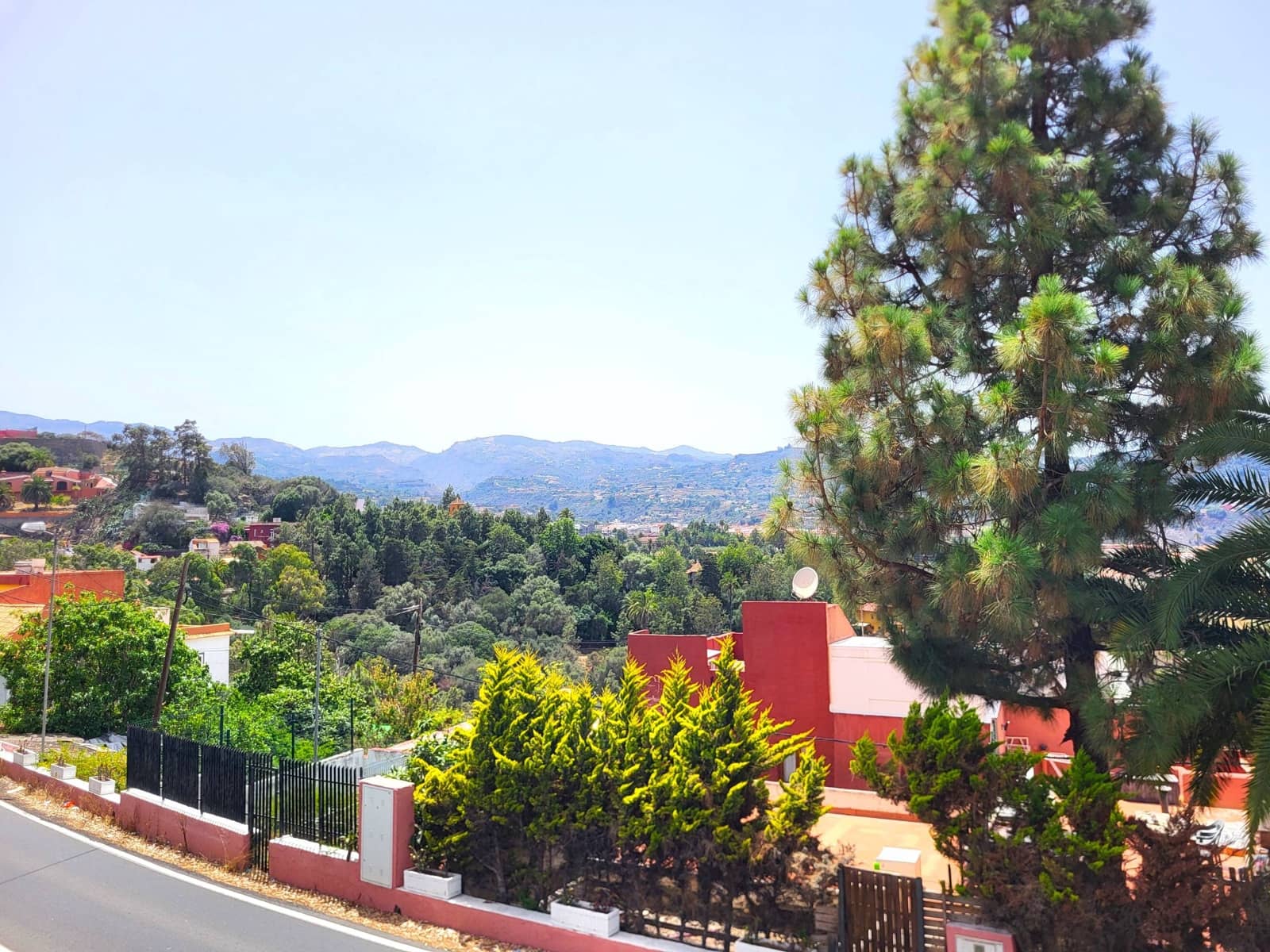 6 soveværelse Virksomhed til leje i Santa Brigida - € 850 (Ref: 9145502)