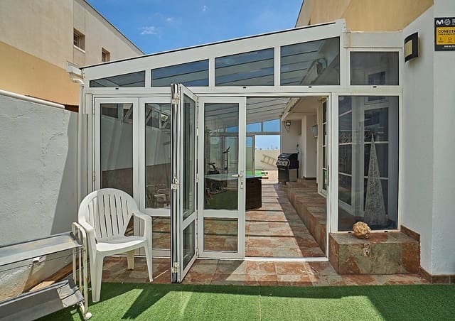 3 sypialnia Dom blizniak na sprzedaż w Ingenio z garażem - 325 000 € (Ref: 9159446)