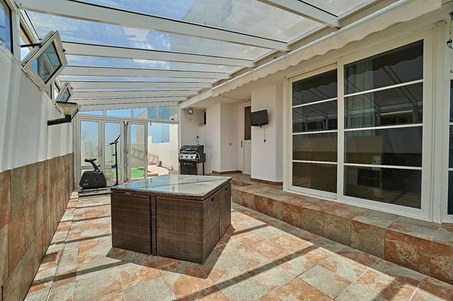 3 sypialnia Dom blizniak na sprzedaż w Ingenio z garażem - 325 000 € (Ref: 9159446)