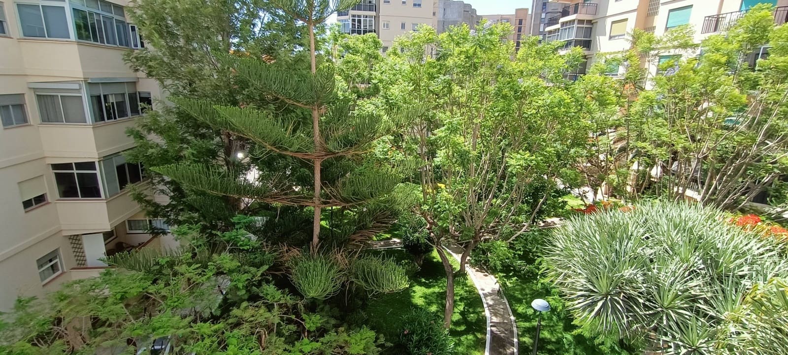 5 bedroom Apartment for sale in Santa Cruz de Tenerife with garage - € 398,000 (Ref: 9162272)