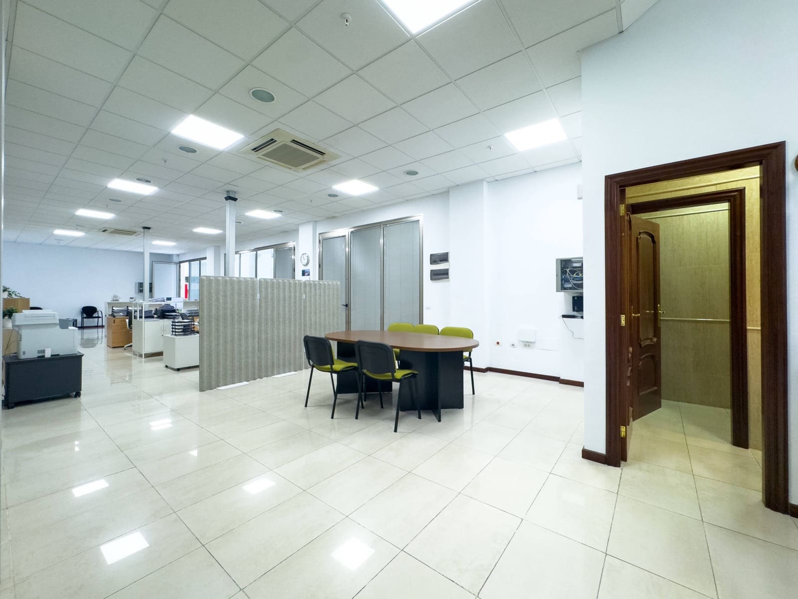 Commerciale in vendita in Santa Cruz de Tenerife - 390.000 € (Rif: 9162275)