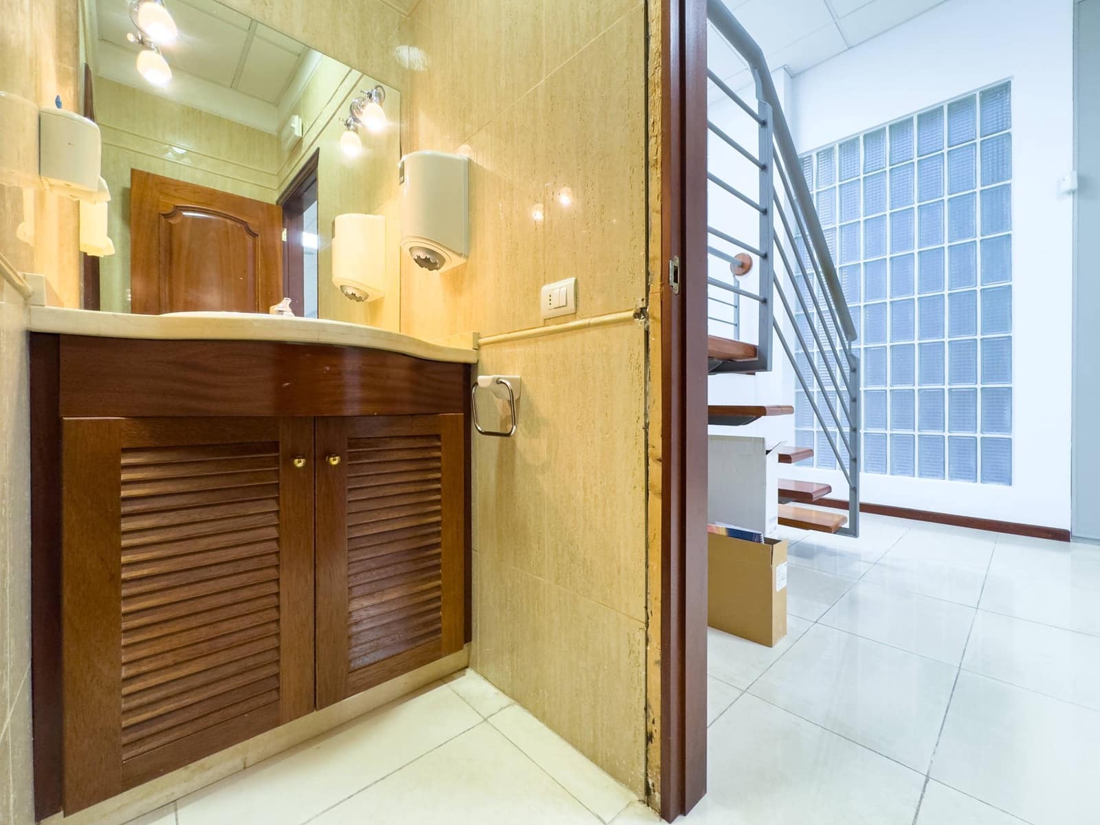 Commerciale in vendita in Santa Cruz de Tenerife - 390.000 € (Rif: 9162275)